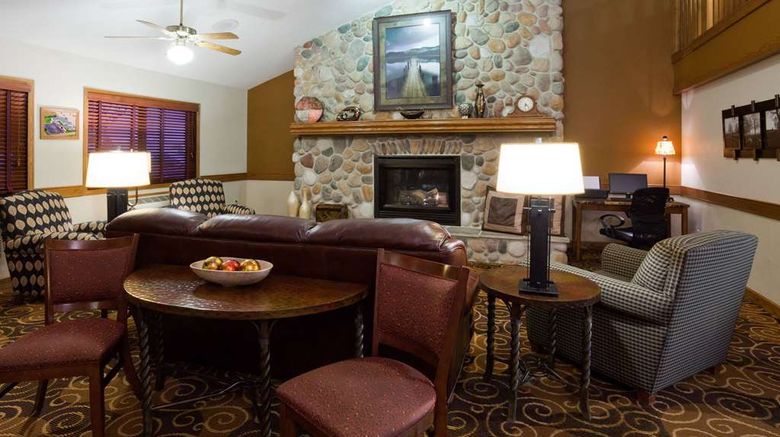 <b>AmericInn by Wyndham Austin Lobby</b>. Images powered by <a href="https://iceportal.shijigroup.com/" title="IcePortal" target="_blank">IcePortal</a>.