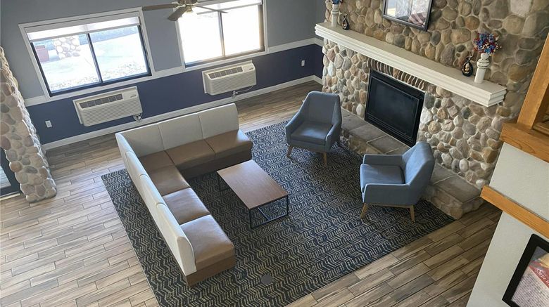 <b>AmericInn by Wyndham Austin Lobby</b>. Images powered by <a href="https://iceportal.shijigroup.com/" title="IcePortal" target="_blank">IcePortal</a>.