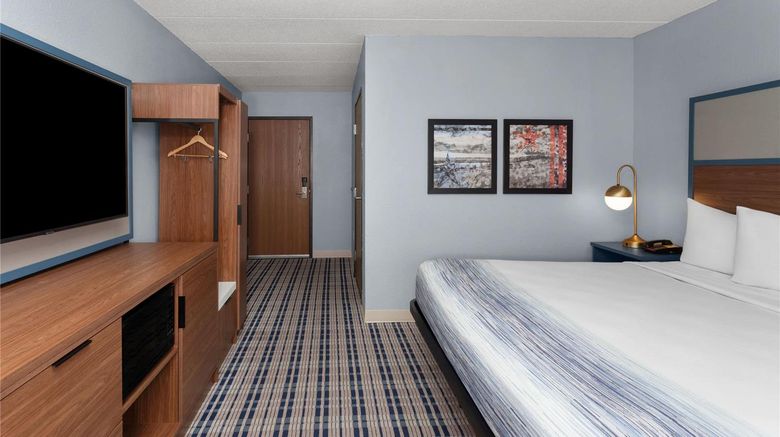 <b>AmericInn by Wyndham Austin Room</b>. Images powered by <a href="https://iceportal.shijigroup.com/" title="IcePortal" target="_blank">IcePortal</a>.