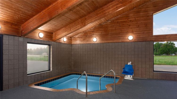 AmericInn by Wyndham Austin Pool