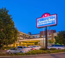 AmericInn by Wyndham Omaha Exterior
