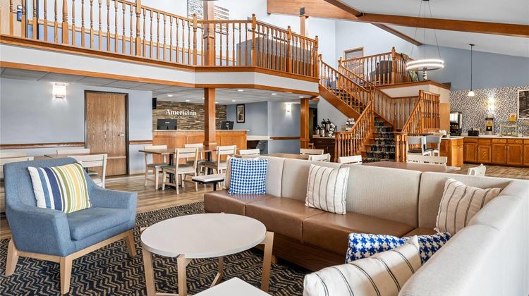 AmericInn by Wyndham Sturgeon Lobby