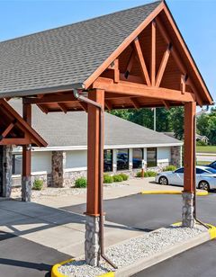 AmericInn by Wyndham Sturgeon