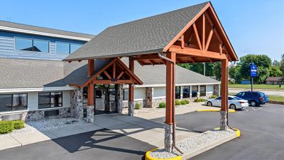 AmericInn by Wyndham Sturgeon