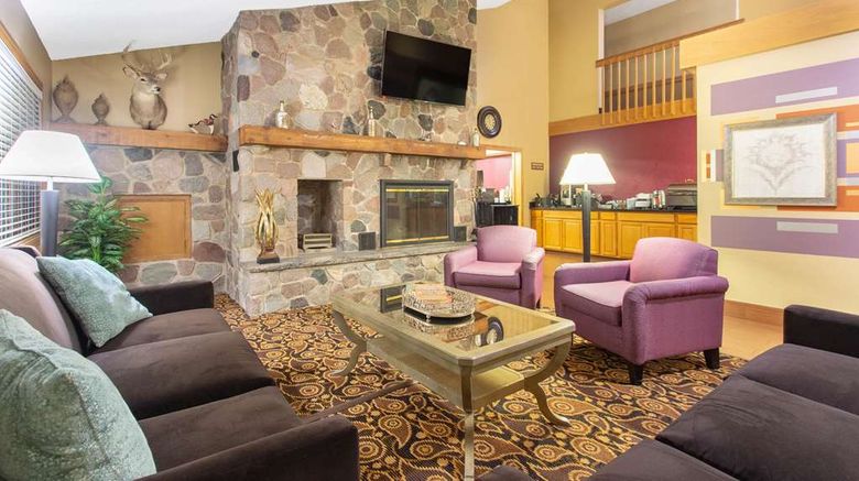 <b>AmericInn by Wyndham Elkhorn Lobby</b>. Images powered by <a href="https://iceportal.shijigroup.com/" title="IcePortal" target="_blank">IcePortal</a>.