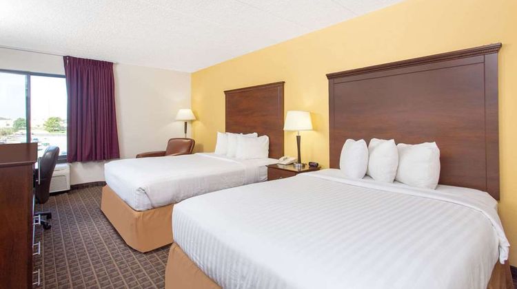 AmericInn by Wyndham Madison West Room