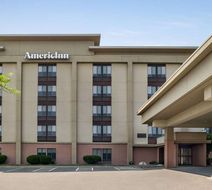 AmericInn by Wyndham Madison West Exterior