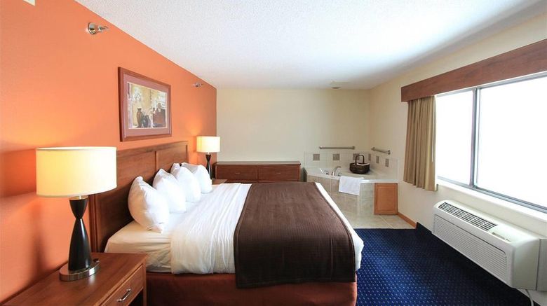 <b>AmericInn by Wyndham Cedar Rapids Room</b>. Images powered by <a href="https://iceportal.shijigroup.com/" title="IcePortal" target="_blank">IcePortal</a>.