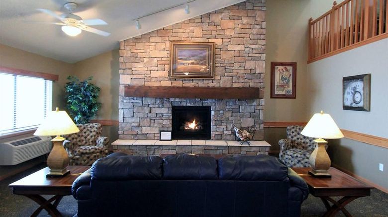 <b>AmericInn by Wyndham Cedar Rapids Lobby</b>. Images powered by <a href="https://iceportal.shijigroup.com/" title="IcePortal" target="_blank">IcePortal</a>.