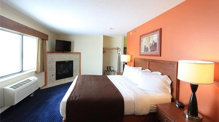 AmericInn by Wyndham Cedar Rapids Room