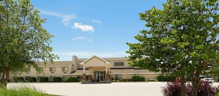 AmericInn by Wyndham Republic Exterior