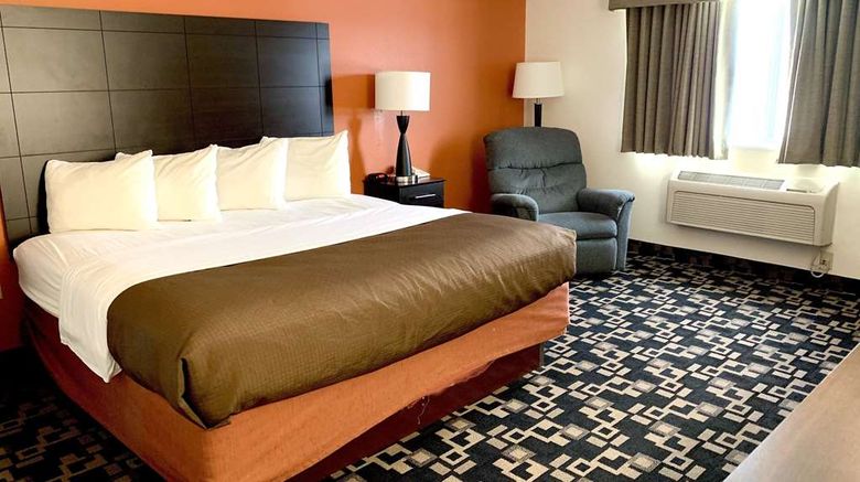 <b>AmericInn by Wyndham Wausau Room</b>. Images powered by <a href="https://iceportal.shijigroup.com/" title="IcePortal" target="_blank">IcePortal</a>.
