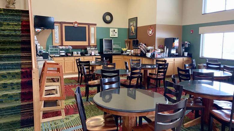 <b>AmericInn by Wyndham Wausau Other</b>. Images powered by <a href="https://iceportal.shijigroup.com/" title="IcePortal" target="_blank">IcePortal</a>.