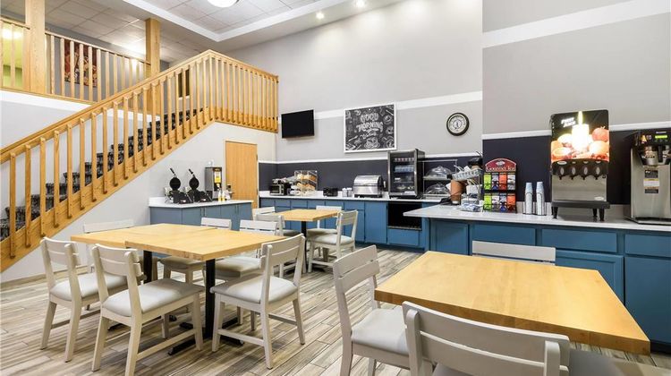 AmericInn by Wyndham Wausau Restaurant