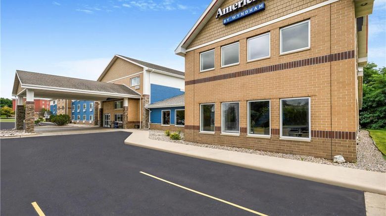 <b>AmericInn by Wyndham Wausau Exterior</b>. Images powered by <a href="https://iceportal.shijigroup.com/" title="IcePortal" target="_blank">IcePortal</a>.