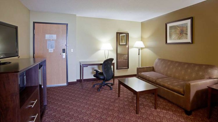 AmericInn by Wyndham Blue Earth Suite