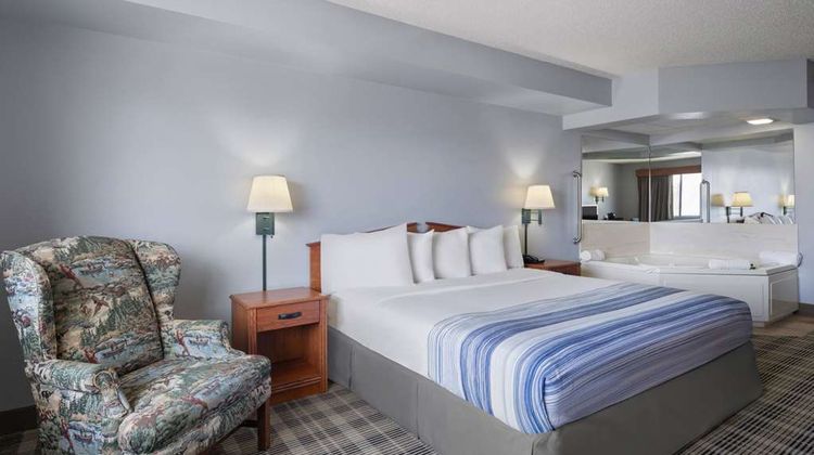 AmericInn Lodge & Suites Stuart Suite