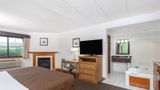 AmericInn by Wyndham Eau Claire Suite