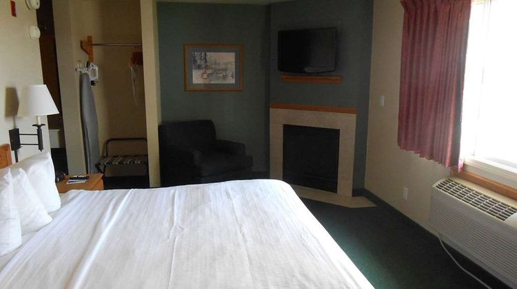 AmericInn Oscoda near AuSable River Room