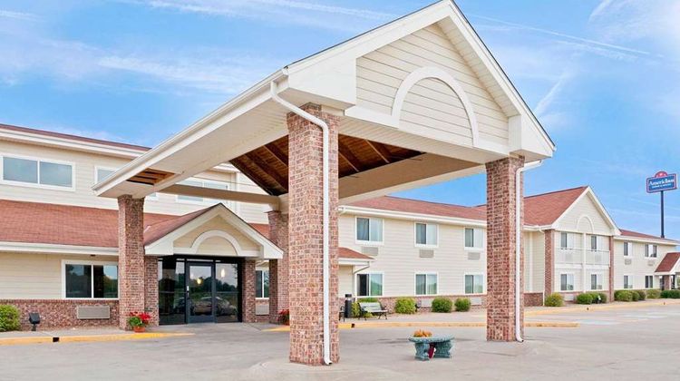 AmericInn Oscoda near AuSable River Exterior