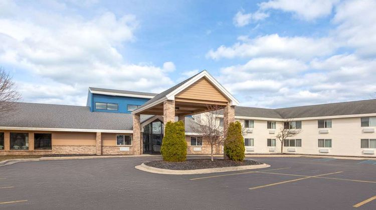 AmericInn Oscoda near AuSable River Exterior