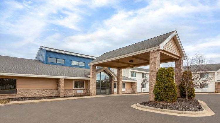AmericInn Oscoda near AuSable River Exterior