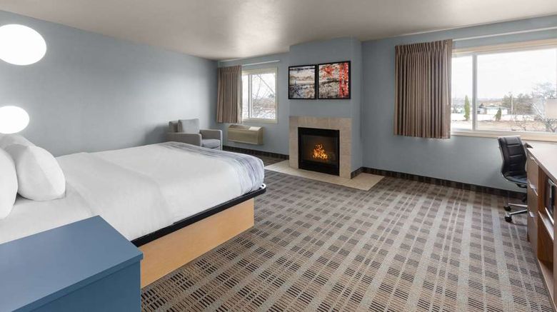 <b>AmericInn Oscoda near AuSable River Suite</b>. Images powered by <a href="https://iceportal.shijigroup.com/" title="IcePortal" target="_blank">IcePortal</a>.