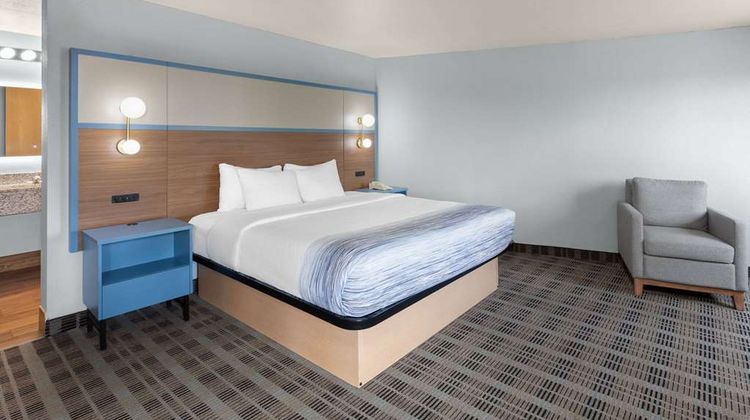 AmericInn Oscoda near AuSable River Suite