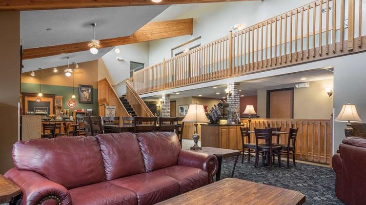 AmericInn by Wyndham Detroit Lakes Lobby