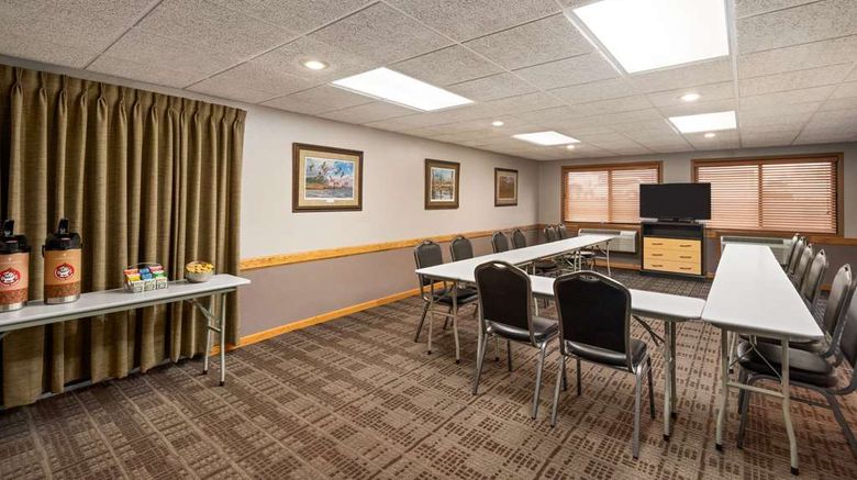 <b>AmericInn by Wyndham Detroit Lakes Meeting</b>. Images powered by <a href="https://iceportal.shijigroup.com/" title="IcePortal" target="_blank">IcePortal</a>.