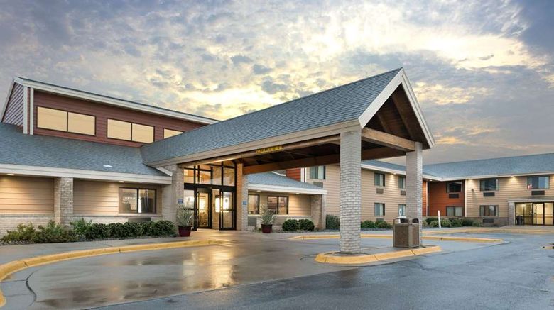 <b>AmericInn by Wyndham Wahpeton Exterior</b>. Images powered by <a href="https://iceportal.shijigroup.com/" title="IcePortal" target="_blank">IcePortal</a>.