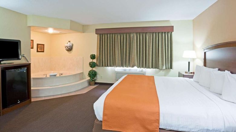 <b>AmericInn by Wyndham Fargo West Suite</b>. Images powered by <a href="https://iceportal.shijigroup.com/" title="IcePortal" target="_blank">IcePortal</a>.