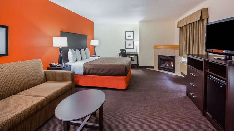 AmericInn by Wyndham Mora Suite