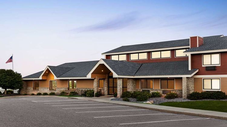 AmericInn by Wyndham Sauk Centre Exterior