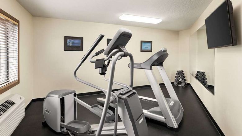 <b>AmericInn by Wyndham Sauk Centre Health</b>. Images powered by <a href="https://iceportal.shijigroup.com/" title="IcePortal" target="_blank">IcePortal</a>.
