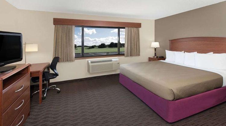 AmericInn Grundy Center Suite