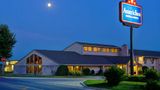 AmericInn by Wyndham Grundy Center Exterior