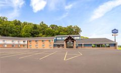 AmericInn Hotel & Suites West Salem