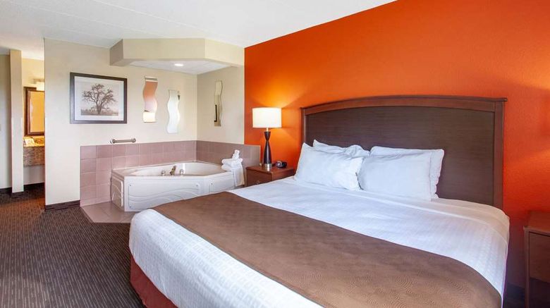 <b>AmericInn by Wyndham St Cloud Room</b>. Images powered by <a href="https://iceportal.shijigroup.com/" title="IcePortal" target="_blank">IcePortal</a>.