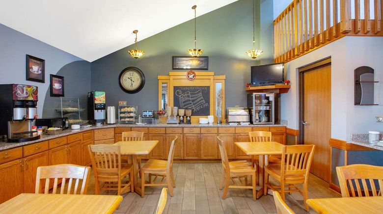 <b>AmericInn by Wyndham Coralville Other</b>. Images powered by <a href="https://iceportal.shijigroup.com/" title="IcePortal" target="_blank">IcePortal</a>.