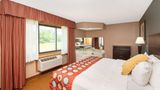 AmericInn by Wyndham Coralville Suite