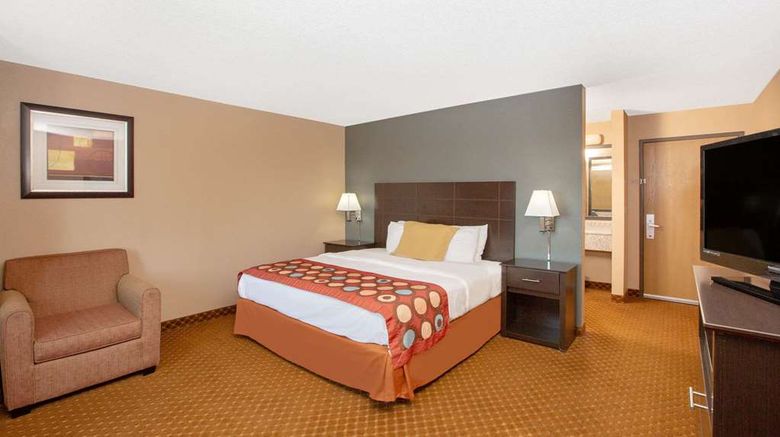 <b>AmericInn by Wyndham Coralville Room</b>. Images powered by <a href="https://iceportal.shijigroup.com/" title="IcePortal" target="_blank">IcePortal</a>.