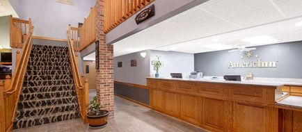 AmericInn by Wyndham Coralville Lobby