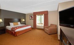 Baymont by Wyndham Coralville