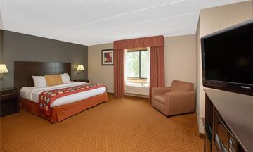 Baymont by Wyndham Coralville