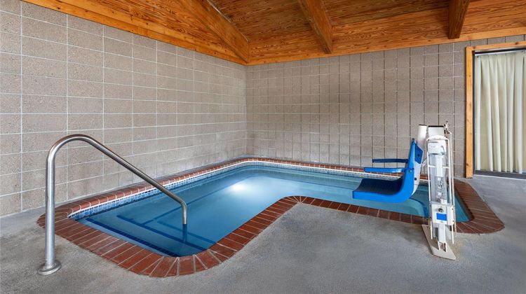 AmericInn by Wyndham Roseau Pool