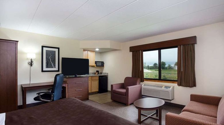 <b>AmericInn by Wyndham Tomah Room</b>. Images powered by <a href="https://iceportal.shijigroup.com/" title="IcePortal" target="_blank">IcePortal</a>.