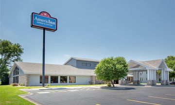 AmericInn by Wyndham Lincoln North