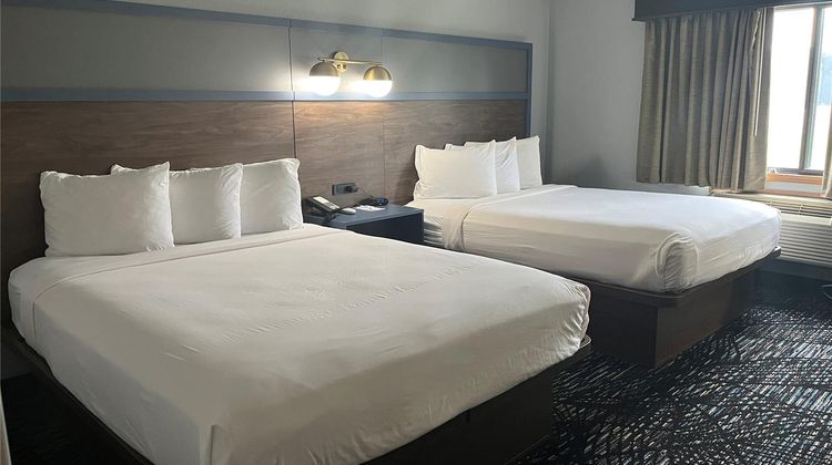 AmericInn by Wyndham Lincoln North Room