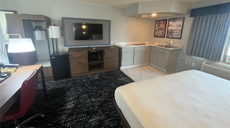AmericInn by Wyndham Lincoln North Room